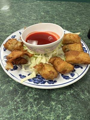 Meat wonton (filled with pork).