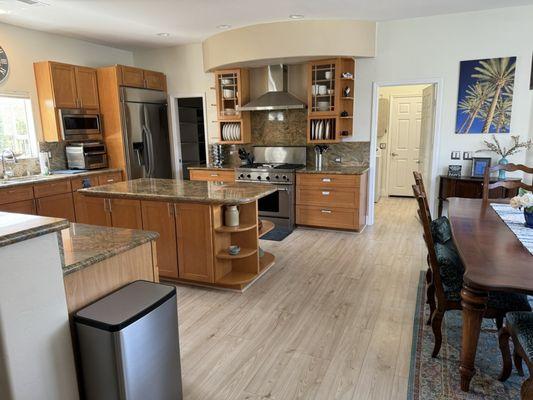 Perfect kitchen, drawers labeled for ease