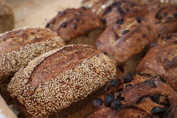 Seeded loafs