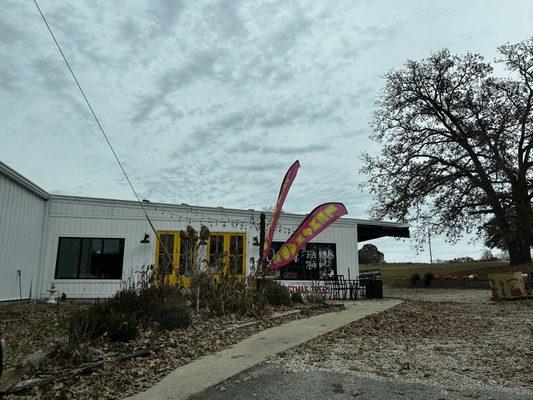 Exterior of shop/restaurant