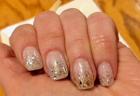 Holiday sparkle! Ombré silver with gold on ring fingers. Nice!