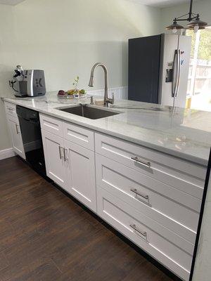 The new peninsula and a set of drawers which are my favorite part of the entire kitchen.