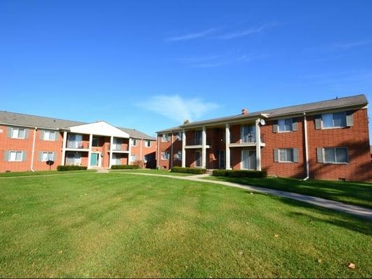 Exterior of Riverstone Apartments, 25740 Shiawassee
Southfield, MI 
48033