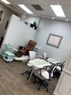 Our mani suite is ready for some fabulous nail techs!