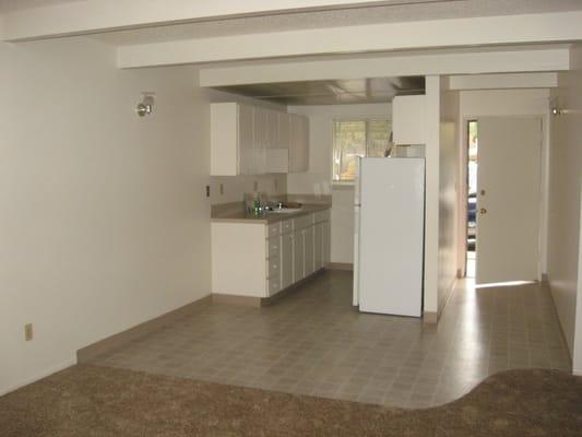 2-bedroom kitchen