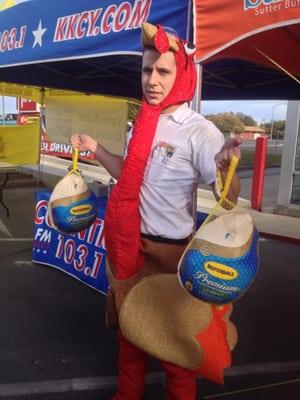 Turkey drive at Les Schwab Linda