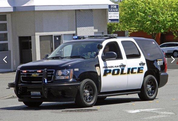 Issaquah PD SUV.