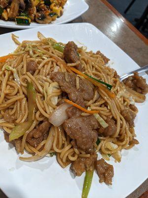 beef lo mein