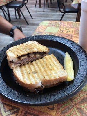 Roast beef and Swiss panini