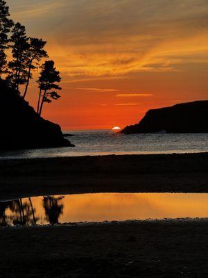 Sunset at the beach in Russian Gulch Cove