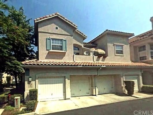 Wonderful Two Level Townhome in Corona