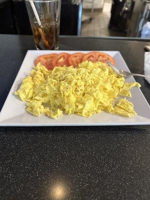 Eggs and tomatoes