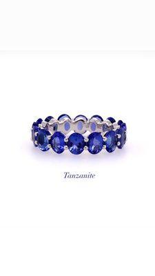 14kt white gold Tanzanite ring