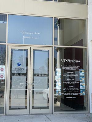 Entrance is the main doors of the UT physicians building