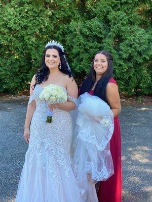 Wedding bouquet and corsage