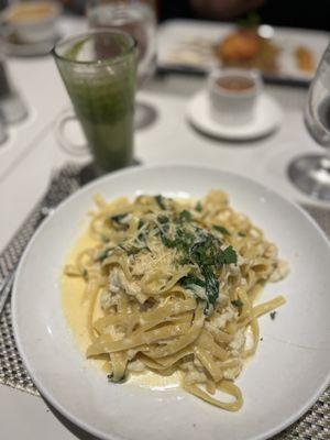 Lemon Butter Crab Pasta