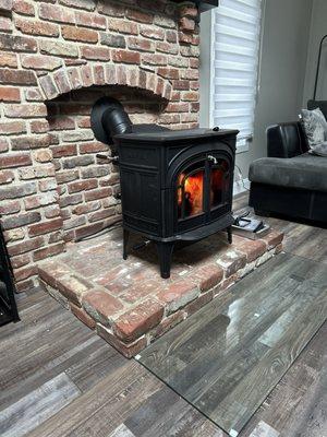 Wood burning stove