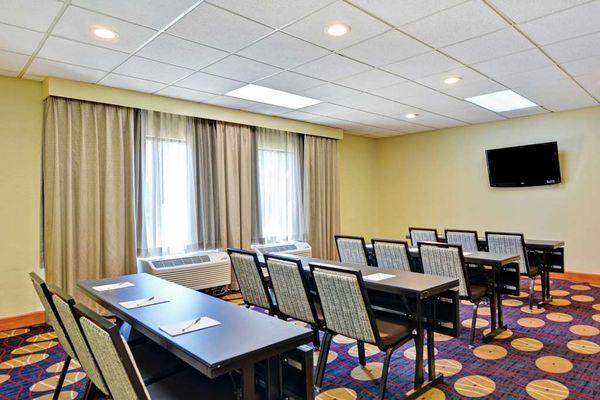 Hampton Inn Cincinnati/Airport South