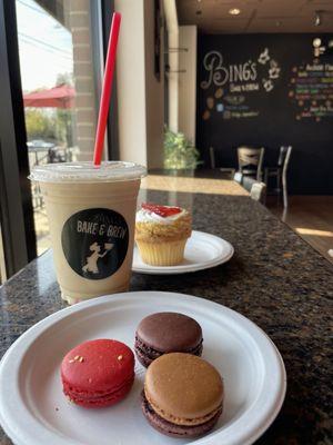 latte and macaroons