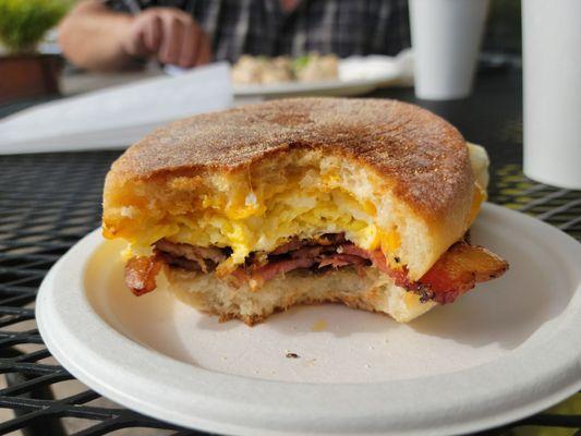 Breakfast sandwich with bacon