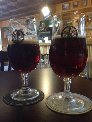 Special tapping of two Belgian sour beers.