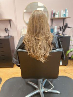 Haircut #haircut #elegantblowout #blowout #layerhaircut #longhair #gingerhair #beautiful