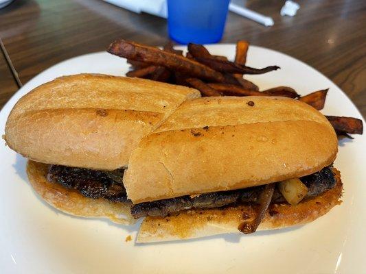 Skirt steak sandwich with sweet potato fries