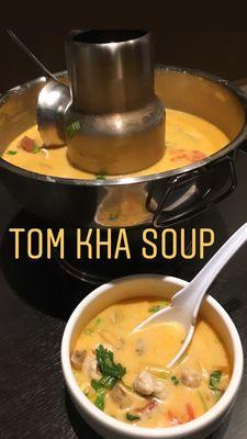 Tom kha soup with chicken