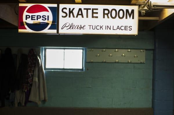 Skate Room. TUCK IN LACES