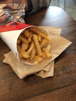 Crinkle Fries (Large)