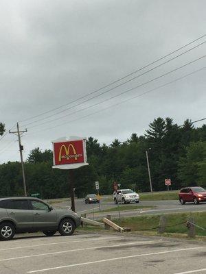 McDonald's of Alton -- 4 Homestead Place, Alton            Sign