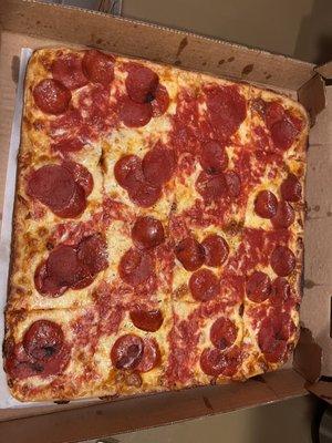 Grandma Pizza with pepperoni