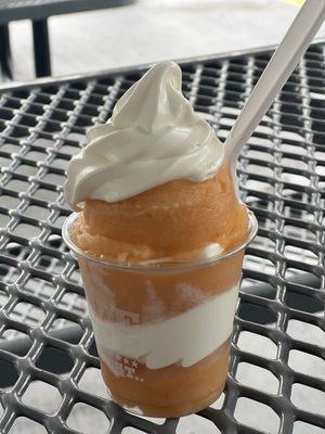 Peach and Vanilla Gelati.