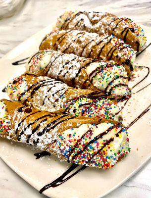 Authentic Cannolis