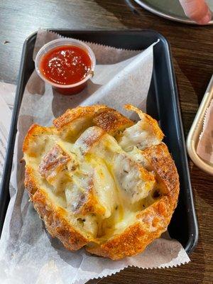 Cheesy pull bread