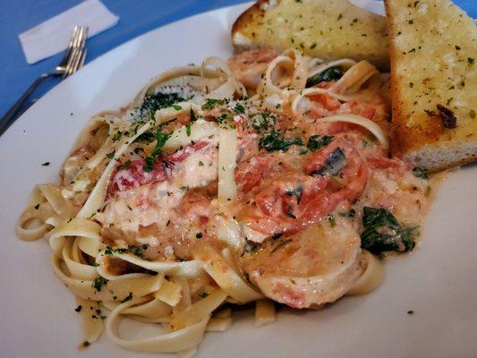 Shrimp and pasta