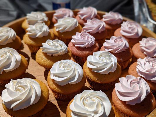 guava and mango cupcakes