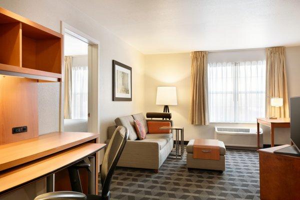 Guest suites feature well-lit, expanded work spaces with an ergonomic design.