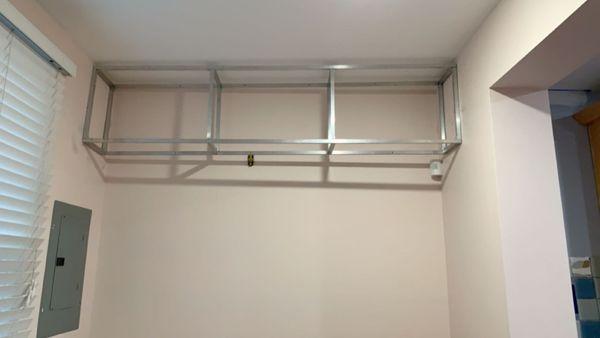 Metal frame for the shelf