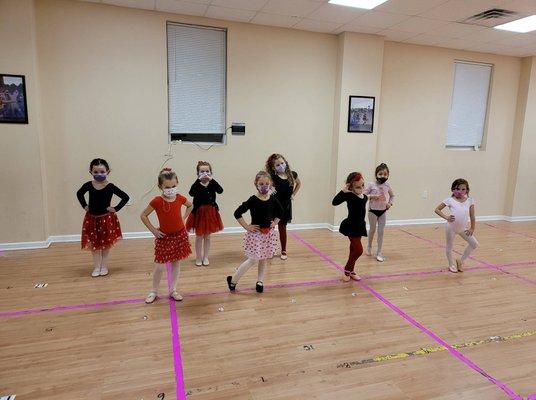 Our kinder combo dancers posing for a quick pic during Valentines week.