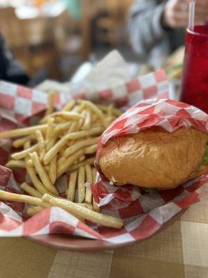 Cheeseburger with French fries