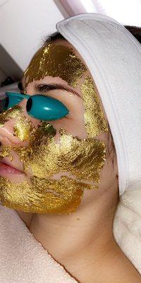 24Karat Gold Mask Facial