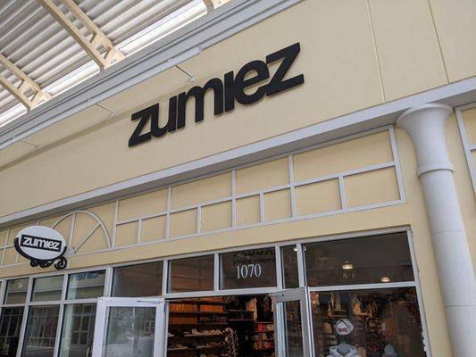 Zumiez