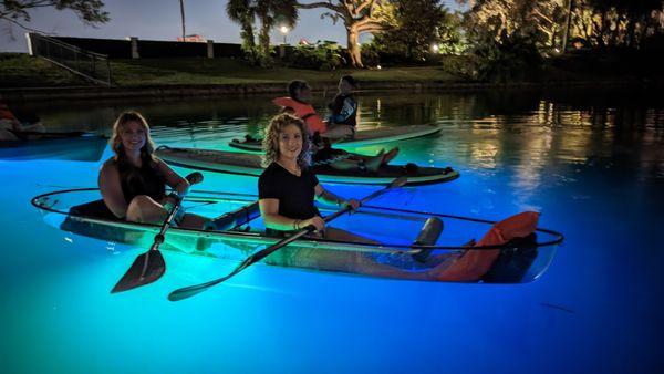 View the beauty of Lake Ivanhoe in a Neon Lighted Clear Kayak. Choose your favorite color and light up the night in Orlando,