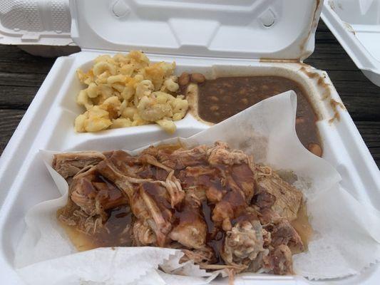 Pulled Pork, Mac and cheese, beans