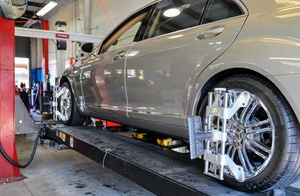 AAA Auto Center is the right choice for all of your mechanical and collision repair service needs!