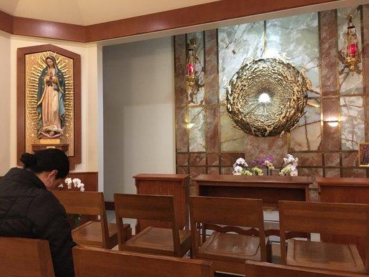 Perpetual adoration at the blessed sacrament chapel