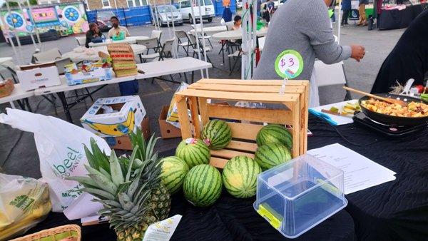 IMAN Table in Middle of the Market - You can get nutrition info here