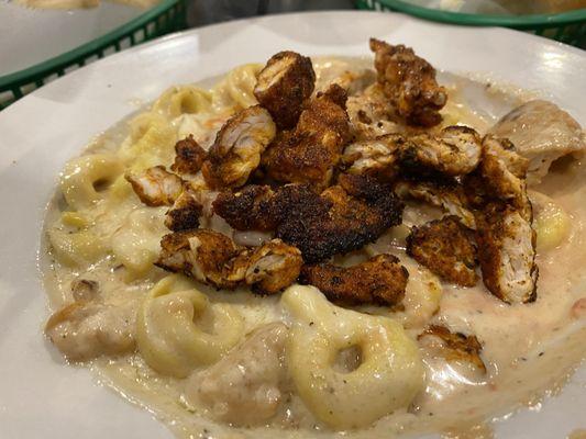 Tortellini Gabrielle with Blackened Chicken