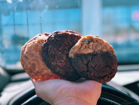 Snickerdoodle, oatmeal raisin, and half and half cookies